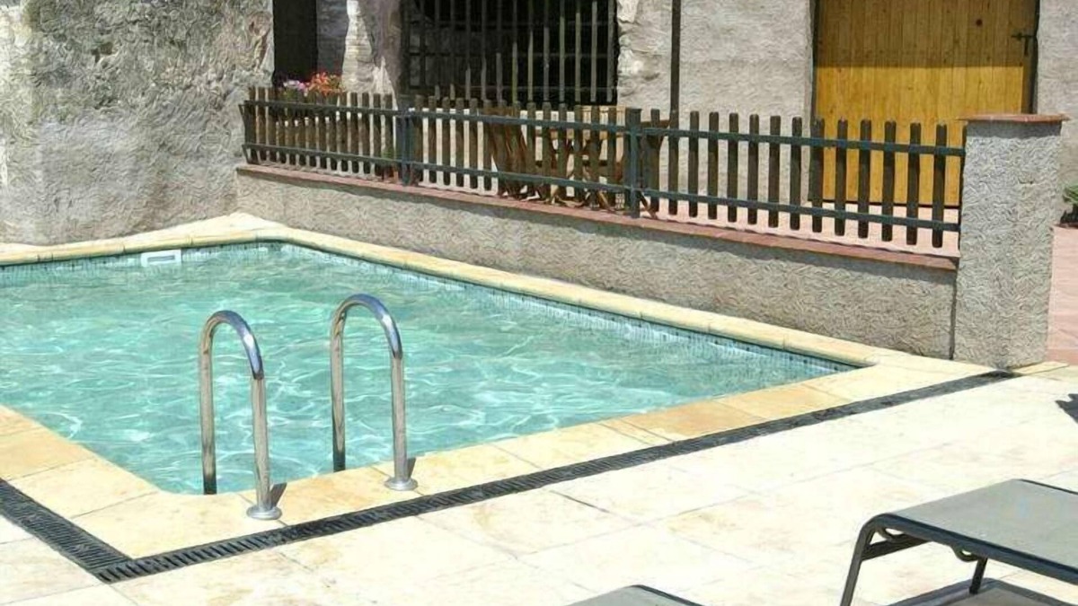 Maians Cottage | Cottage in Maians with Shared Pool
