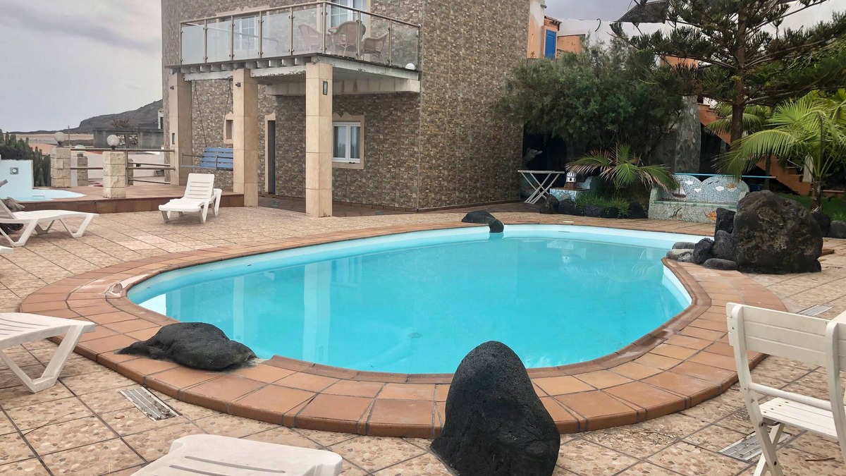 Villa de Mazo Villa | In front of the sea with pool and Jacuzzi with sea water, both