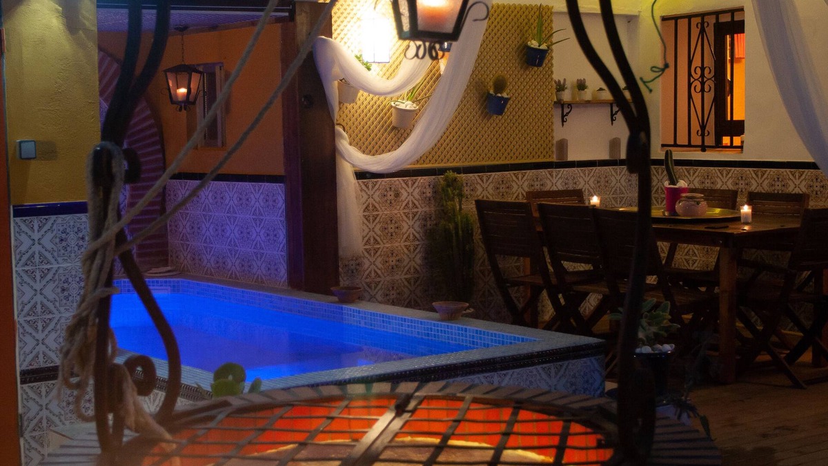 Villanueva de los Castillejos Cottage | Casa ca l'isabel Spa, family (full rental)