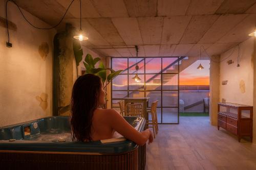 Alfacar House | Escapada Refrescante con Jacuzzi, Barbacoa y Chimenea