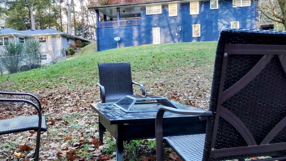 Candler-McAfee House | Escape and Entertain near Atlanta's Best! Minutes to Atlanta/Downtown Decatur!n