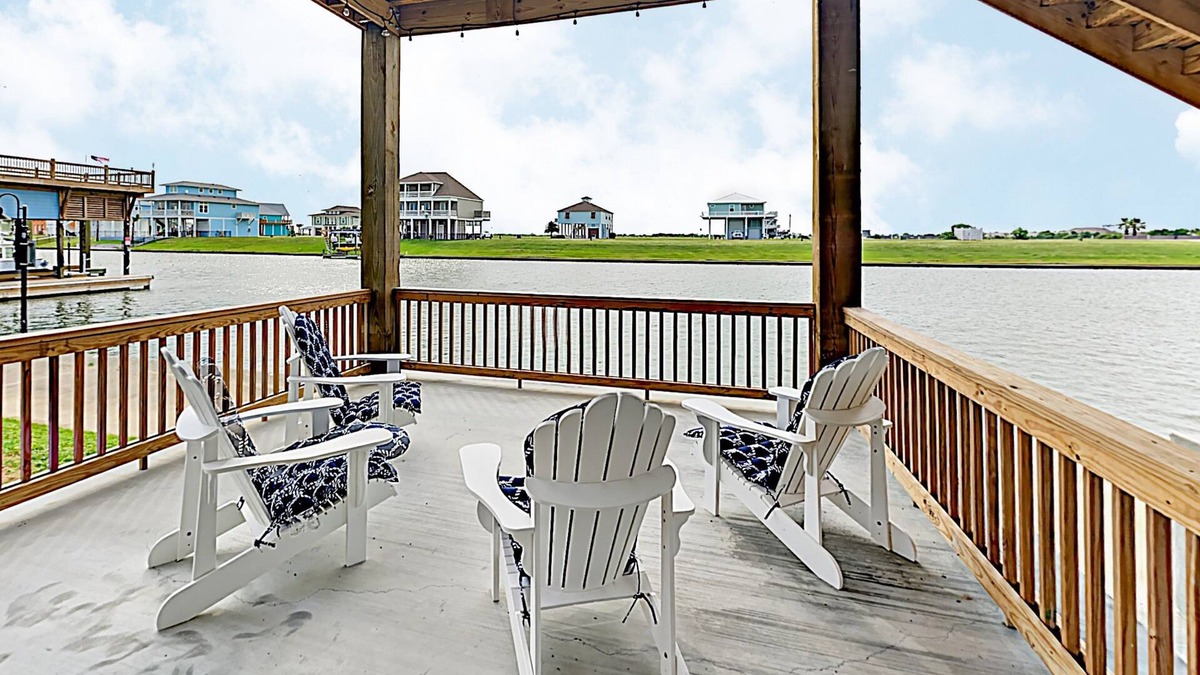 Galveston House | Escape | Canal Front | Boat Deck | Fishing Spot