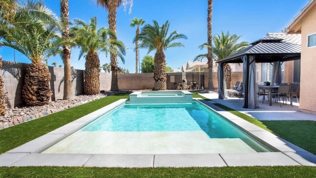 North Las Vegas House | Escape the City in a Serene 5BR Home w/BNEW Pool