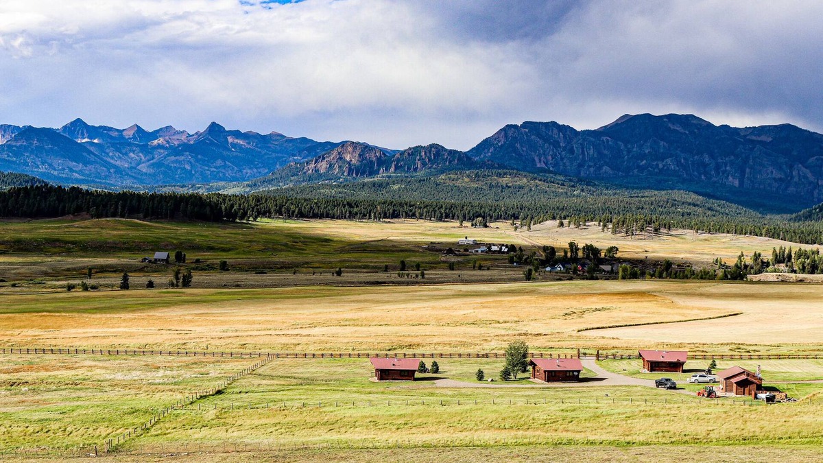 Pagosa Springs Cabin | Escape the Crowds and Enjoy your own Private View, Bear den