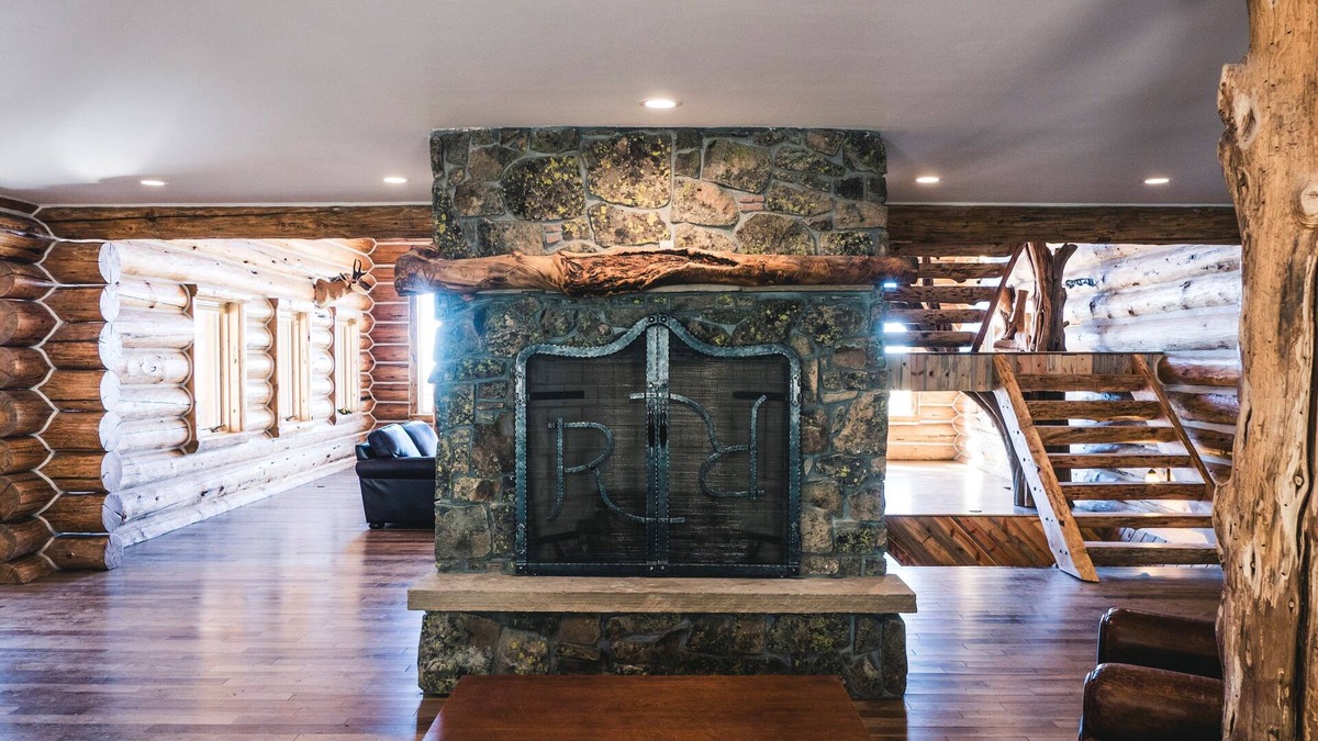 Mancos Cabin | Escape to a 5-star Lodge at the top of a mountain in SW Colorado