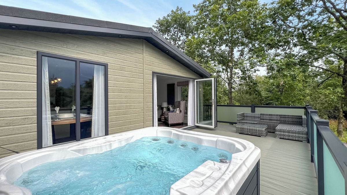 Clitheroe Ski Chalet | Escape to a luxurious one-bedroom lodge designed exclusively for couples.