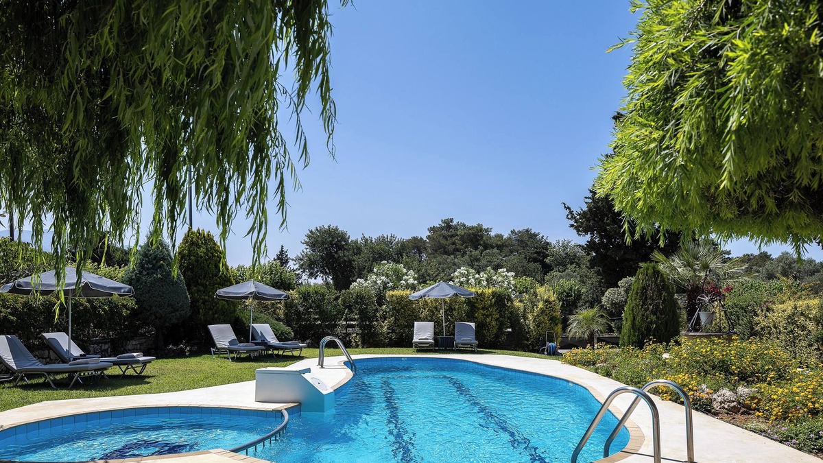 Filaki Villa | Escape to Blooming Gardens & Village Charm!
