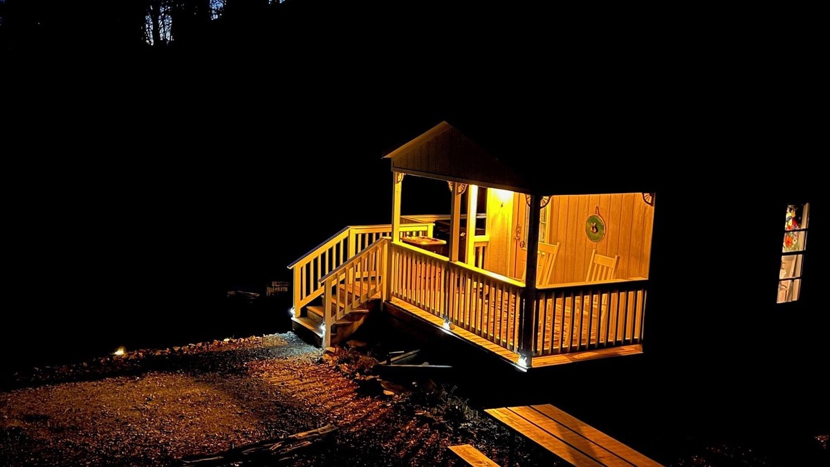 Bryson City House | Escape to Bryson City, just a quick ride away from Great Smoky Mountains