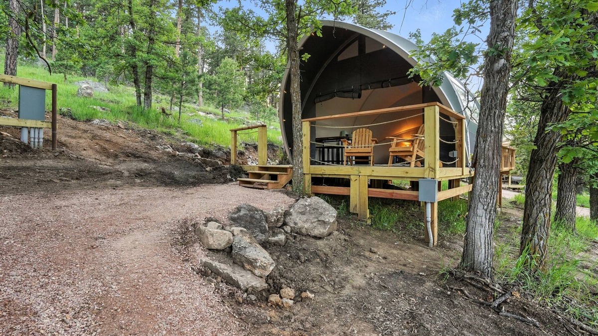 Hermosa Cabin | Escape to Cloud Nine Glamping in the Black Hills