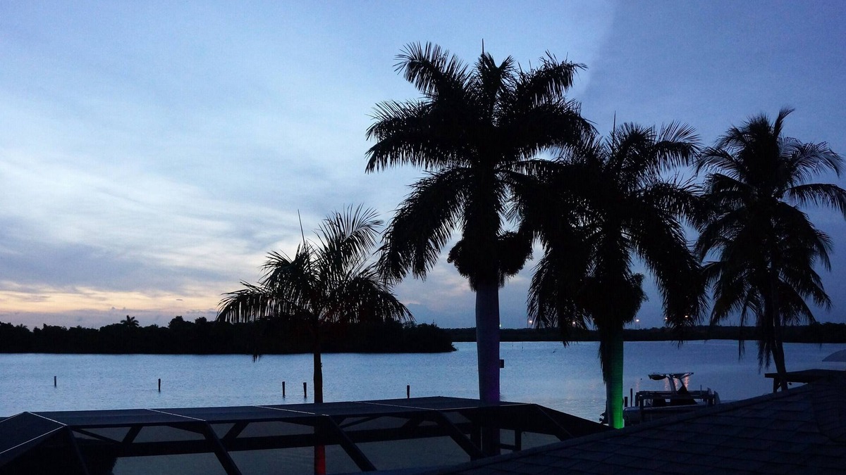 Fort Myers Apartment | Escape to Kokomo Bay, Escape to Paradise