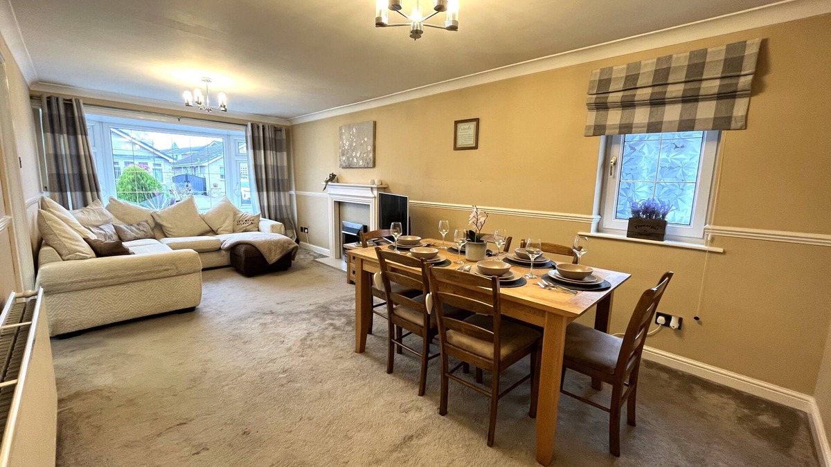 Wakefield House | Escape to our tranquil 3-bedroom bungalow in Wakefield, Entire home.