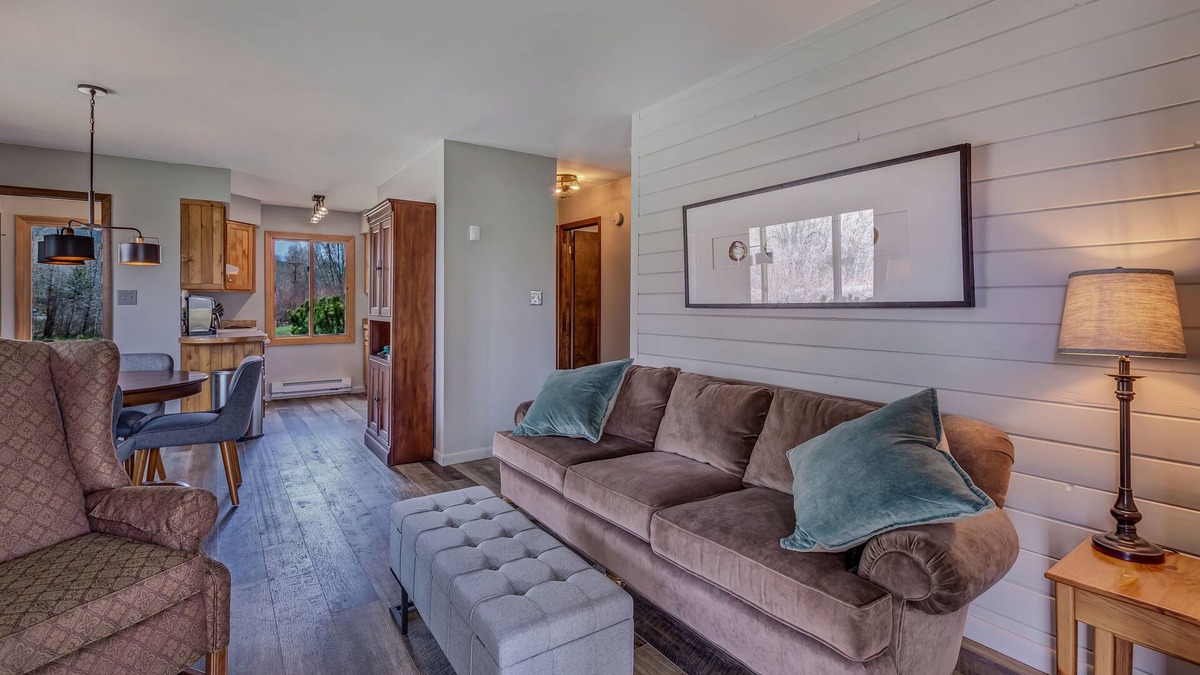 Clark Cabin | Escape to the wilderness close to fishing, hiking, and winter activities.