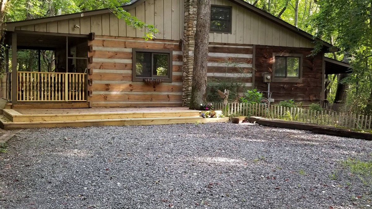 Mills River Cabin | Escape to Western North Carolina, secluded, but close to everything!