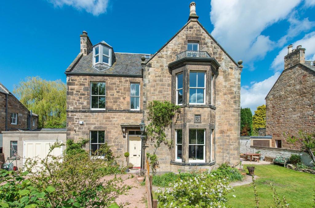 Eskbank House | Eskbank Villa near Edinburgh
