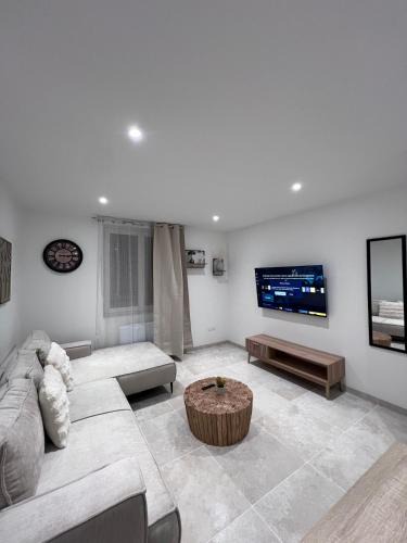 Dunkerque Centre Apartment | Espace Moderne & Cosy hyper centre