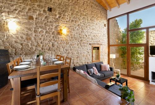 Lledo House | Espacioso pajar con barbacoa en el Matarraña