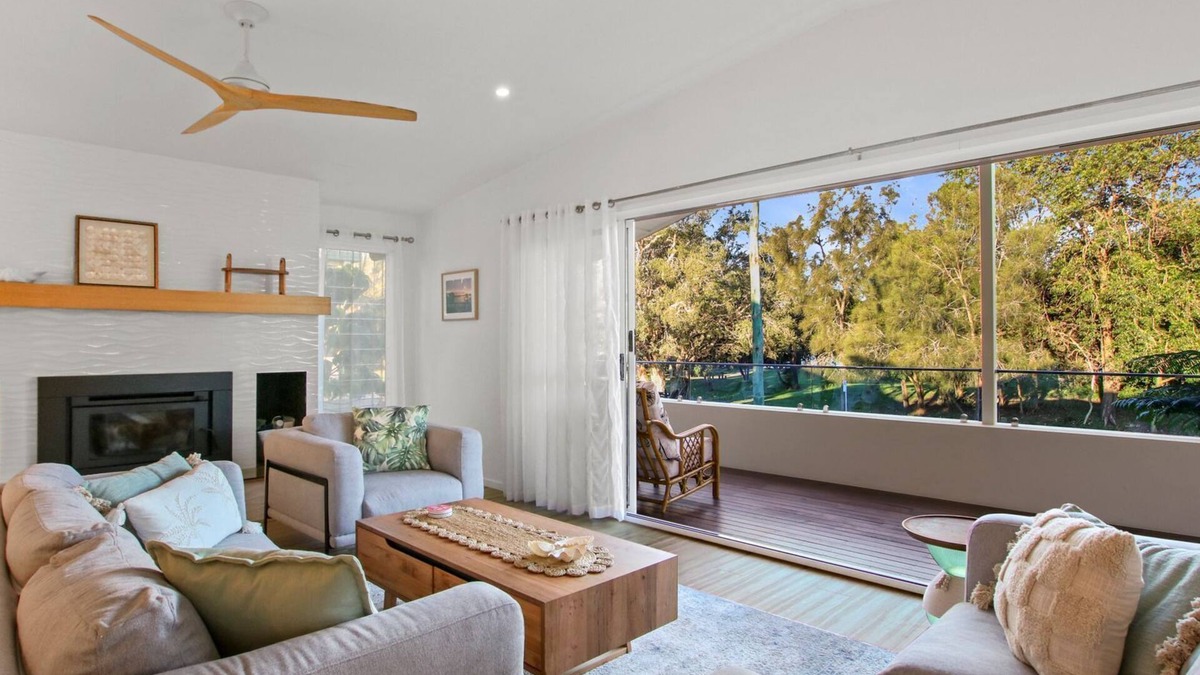 Golden Beach House | Esplanade 180, Golden Beach