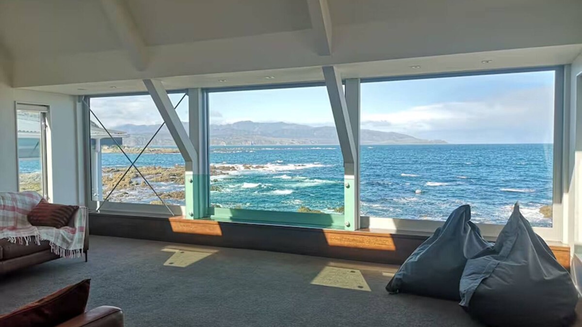 Wellington House | Esplanade Azure Horizon