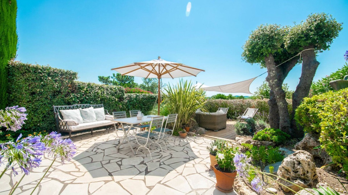La Rouviere House | Esprit du Sud Vakantiewoning met Gezellige Tuin op Domaine du Golf