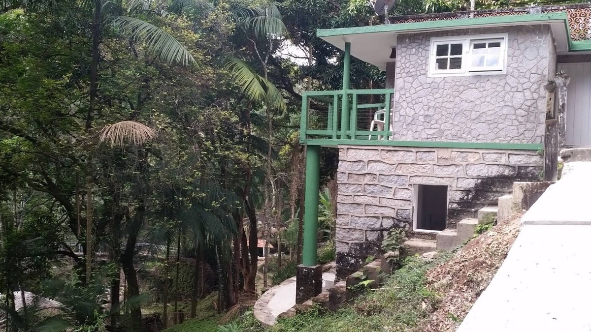 Itatiaia Ski Chalet | Estalagem do Rancho: Chalet with waterfalls
