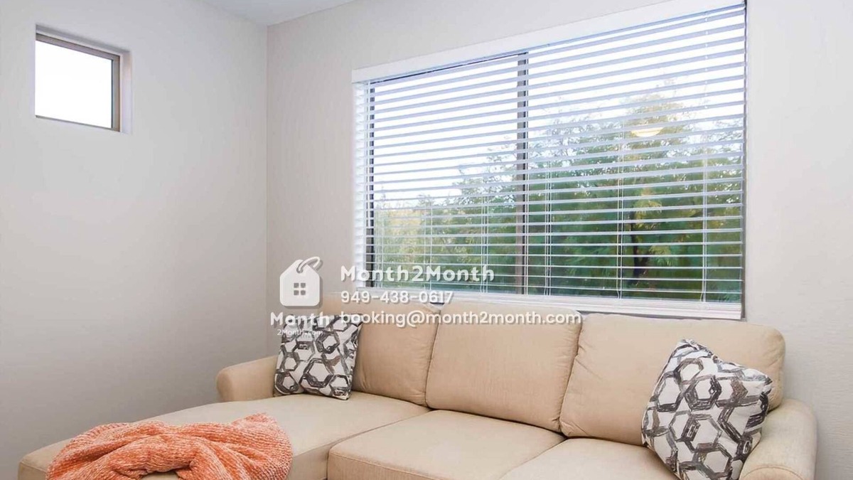 Norterra House | Estate on Big Oak St #41649