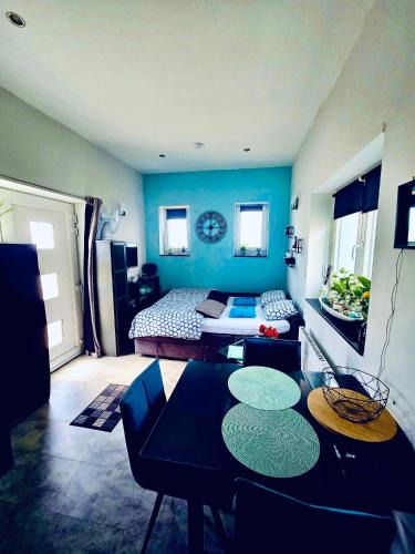Ecaussinnes Bed & Breakfast | Esteban studio
