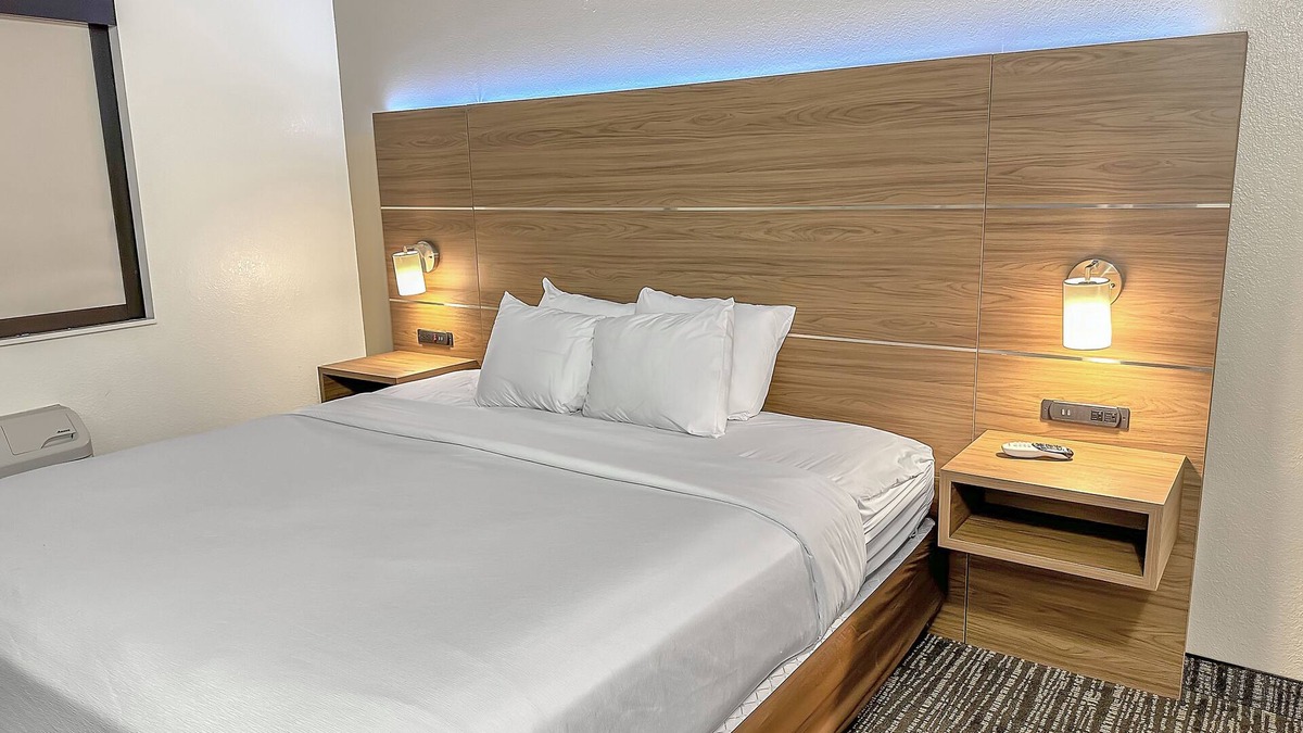 Estherville Hotel | Estherville Hotel & Suites
