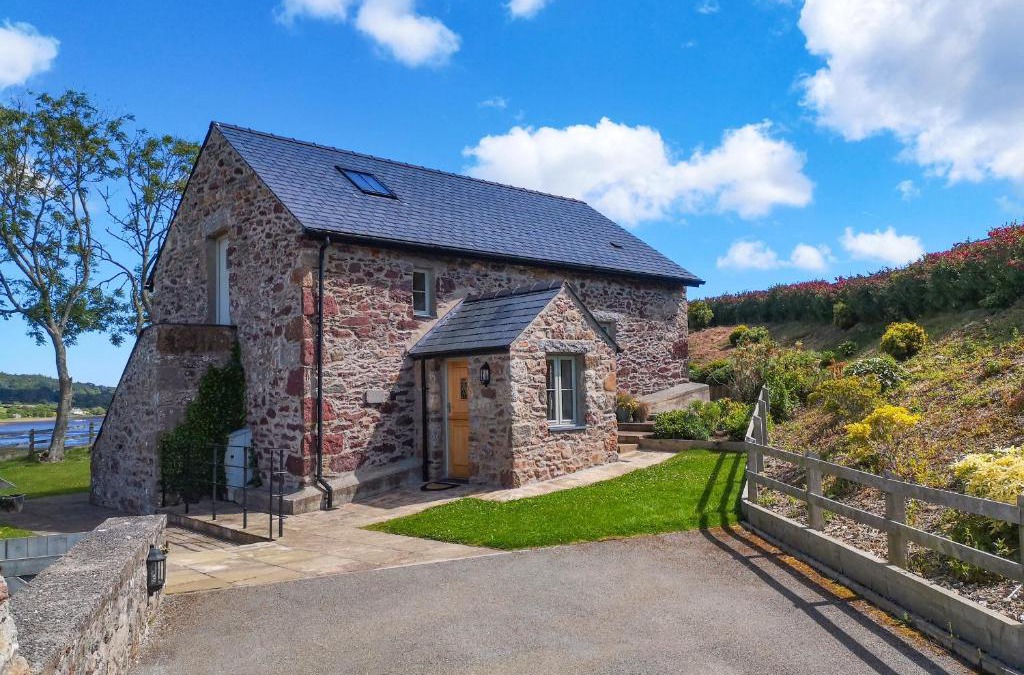 Dulas House | Estuary Cottage