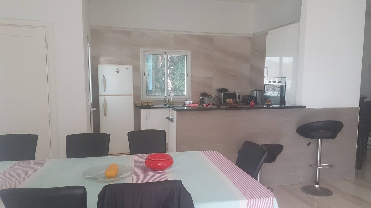 Gammarth House | Etage de Villa Calme à 5 mn de la Zone Touristique