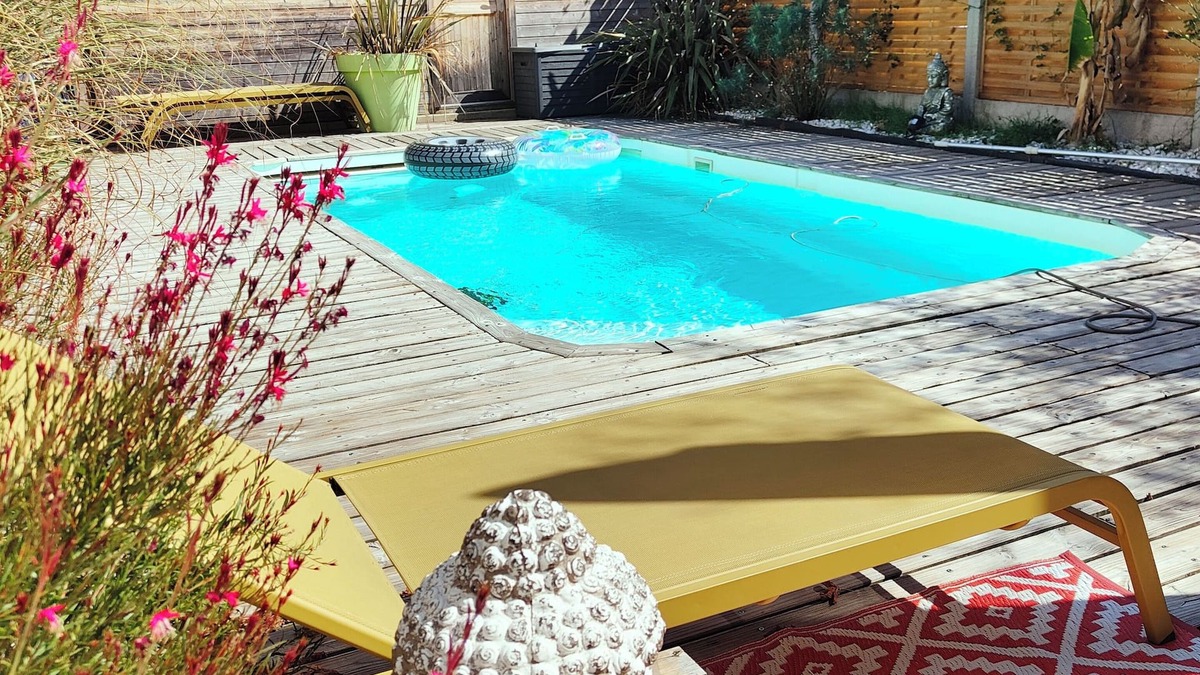 Saint-Medard-en-Jalles Apartment | Etage Privatisé 2 Chambres + PDJ