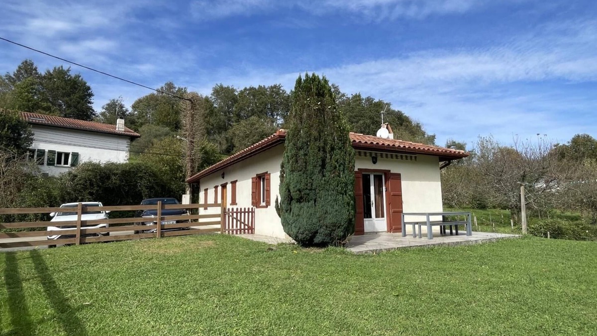 Saint-Jean-Pied-de-Port House | ETXOLA - SAINT-JEAN-PIED-DE-PORT