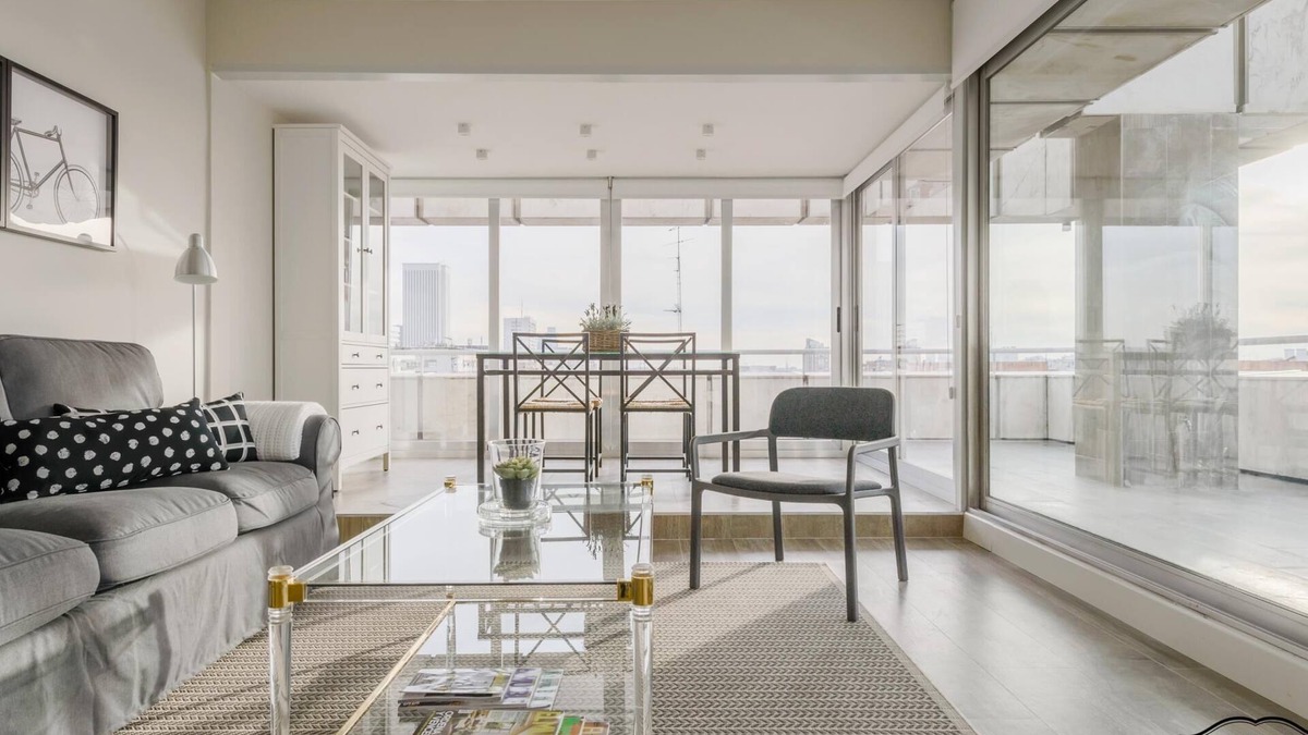 Castillejos Apartment | Eurobuilding 2 Exclusive - Spectacular views, parking