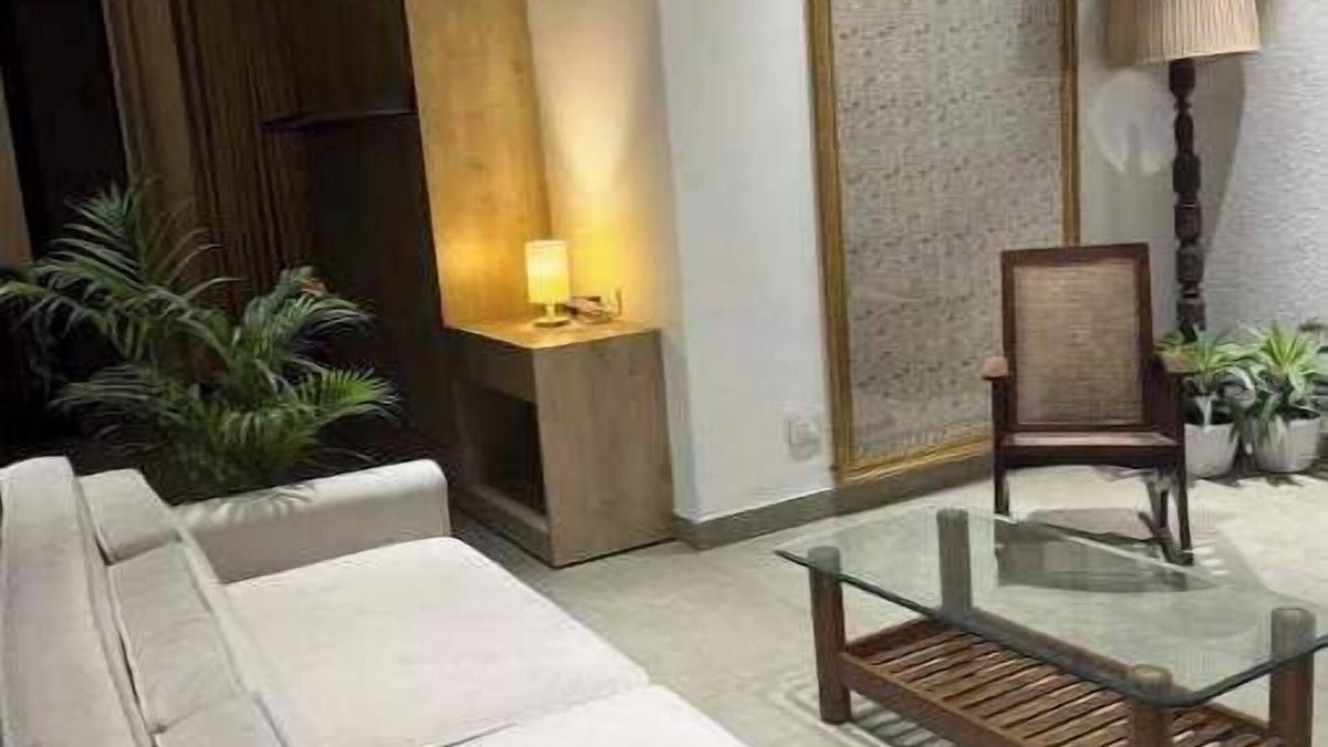 Sector 42 Apartment | Evāra - A Studio Apartment