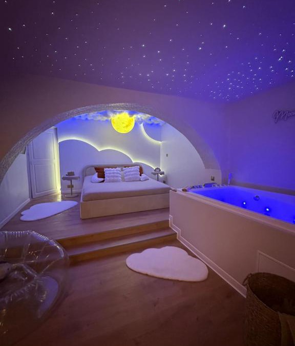 Ollioules House | Evasion Room, Nuit insolite - Ollioules Toulon Var
