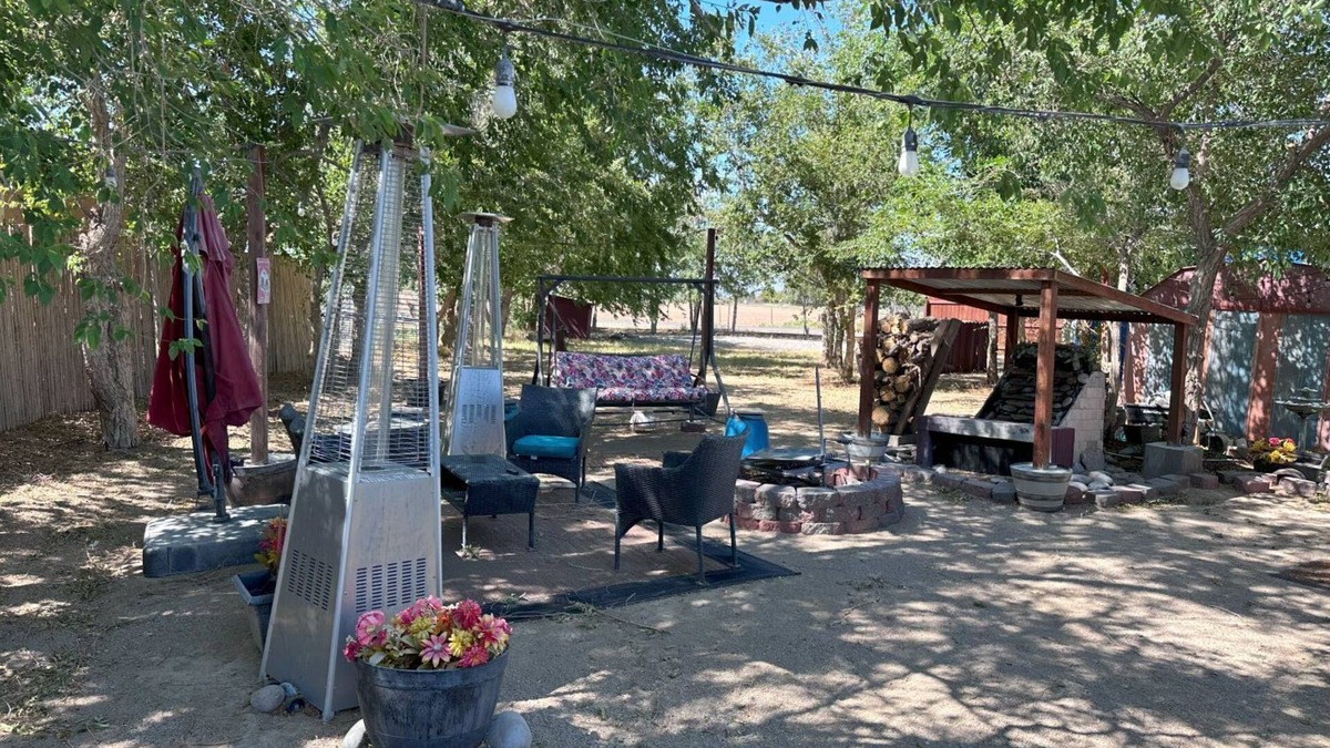 Pahrump House | Ever wonder what it would be like to live in an RV?
