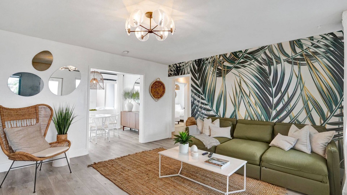 West Avenue Apartment | Everest Suite 2BD/2 BA Miami Beach Lincoln Villa Free Parking