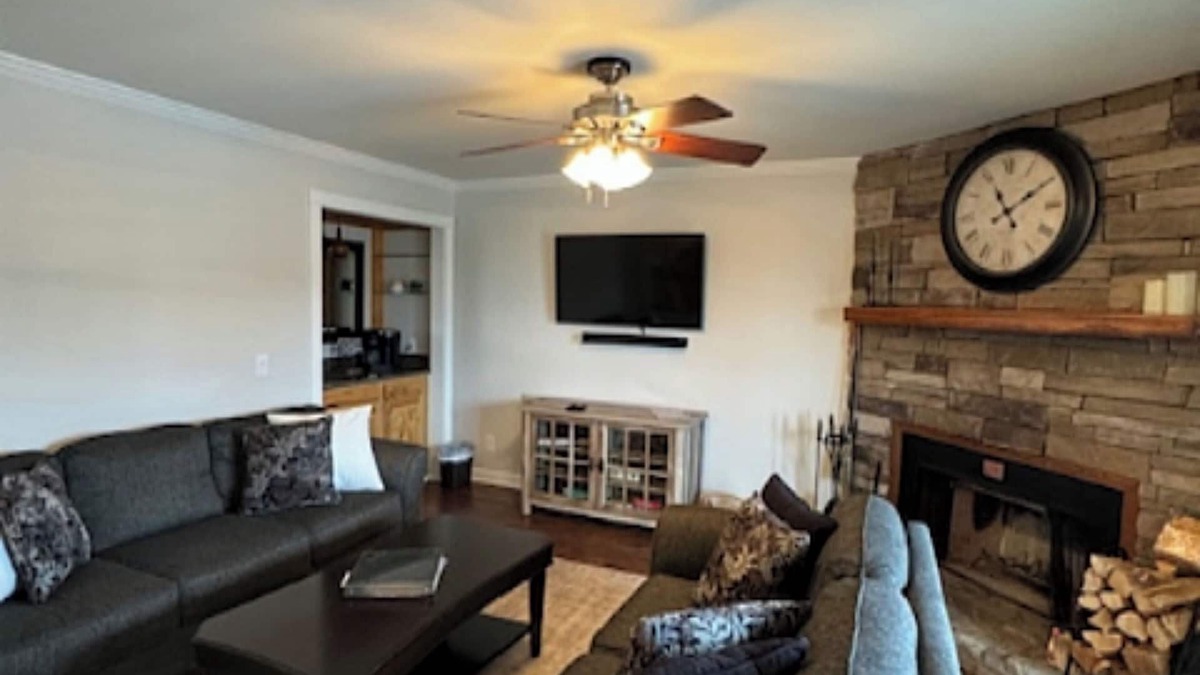 Banner Elk Condo | Evergreen Beech @ Pinnacle - Overlook Wedding Barn Discount - 2209