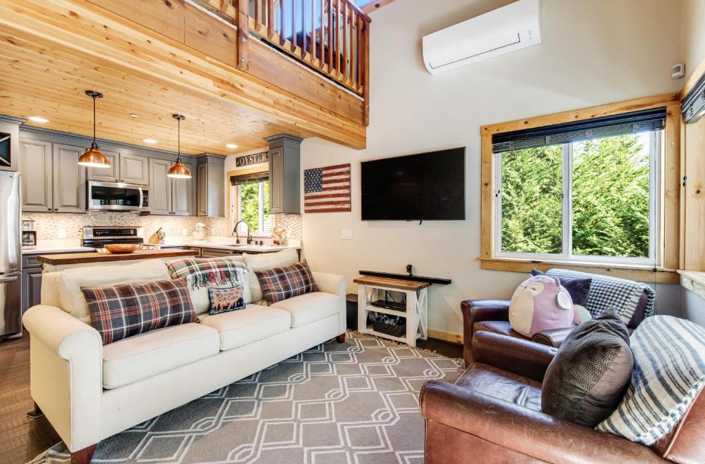 Lilliwaup House | Evergreen Grove