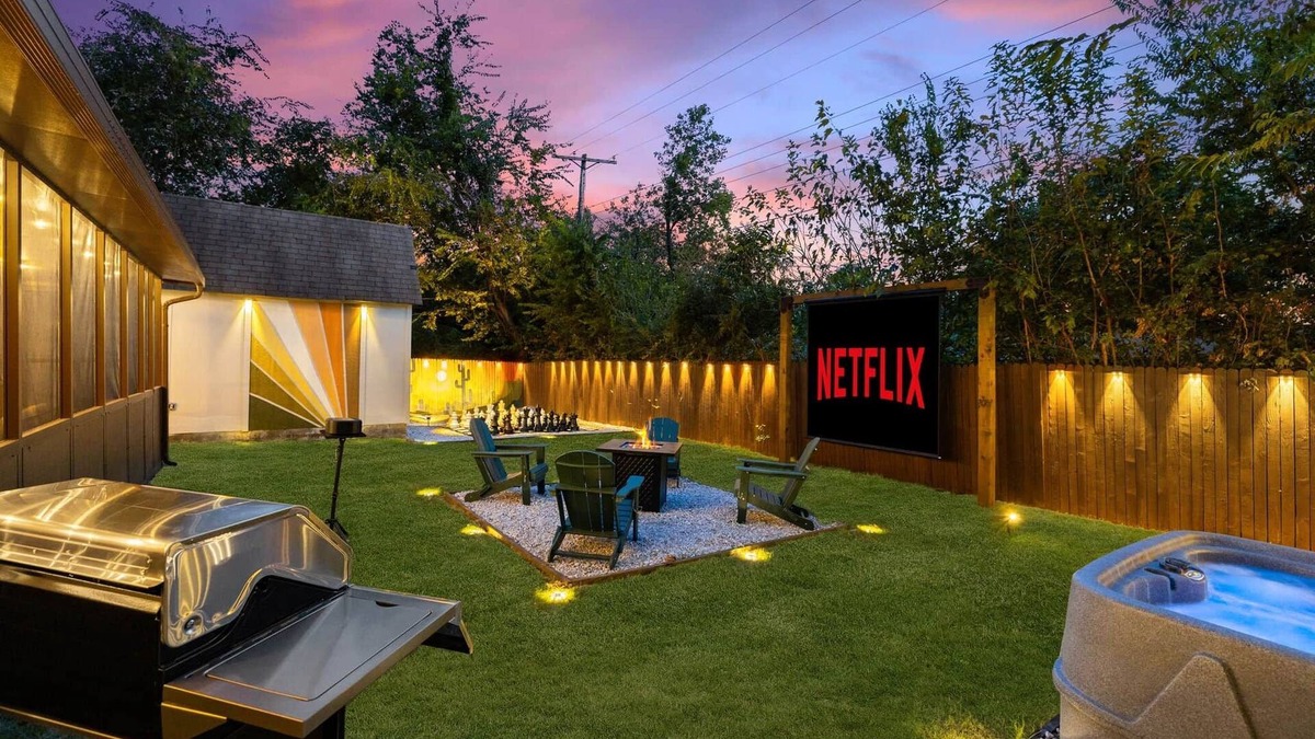Denton House | Evergreen - Hot Tub | Outdoor Cinema | Near UNT