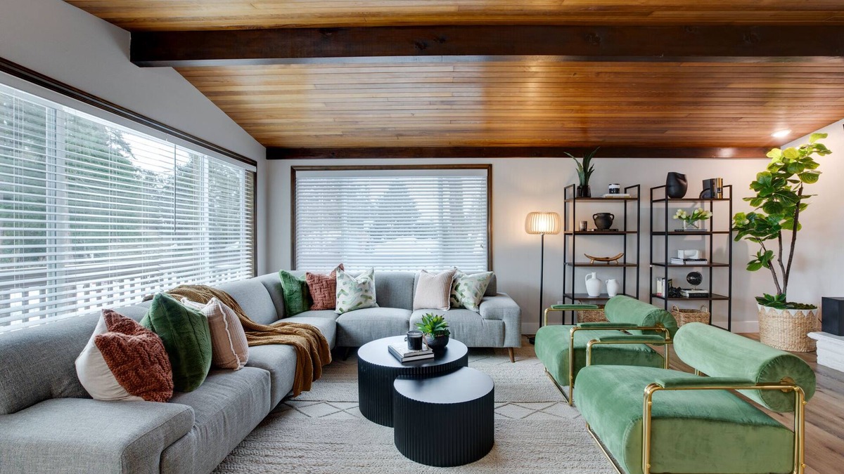Ellsworth House | Evergreen Retreat - Large 6 Bedroom Home