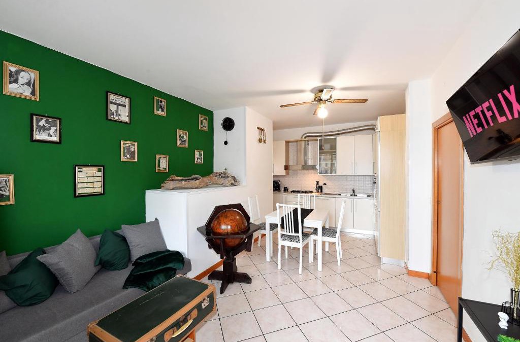 Valverde Apartment | Evergreen -Vicino al mare- Wifi -Ampio Giardino-