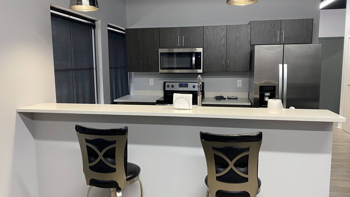 Dearborn Apartment | Everyone welcome travelers welcome