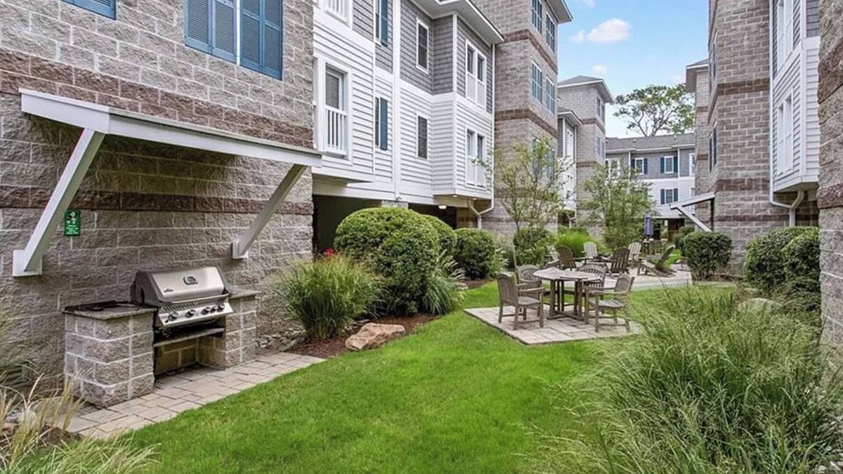 Camellia Shores Condo | Everything included in rent, Long Term Coastal Condo, Norfolk Virginia
