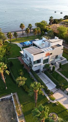 Dirfys-Messapia Villa | Evia Palm Beach Villa