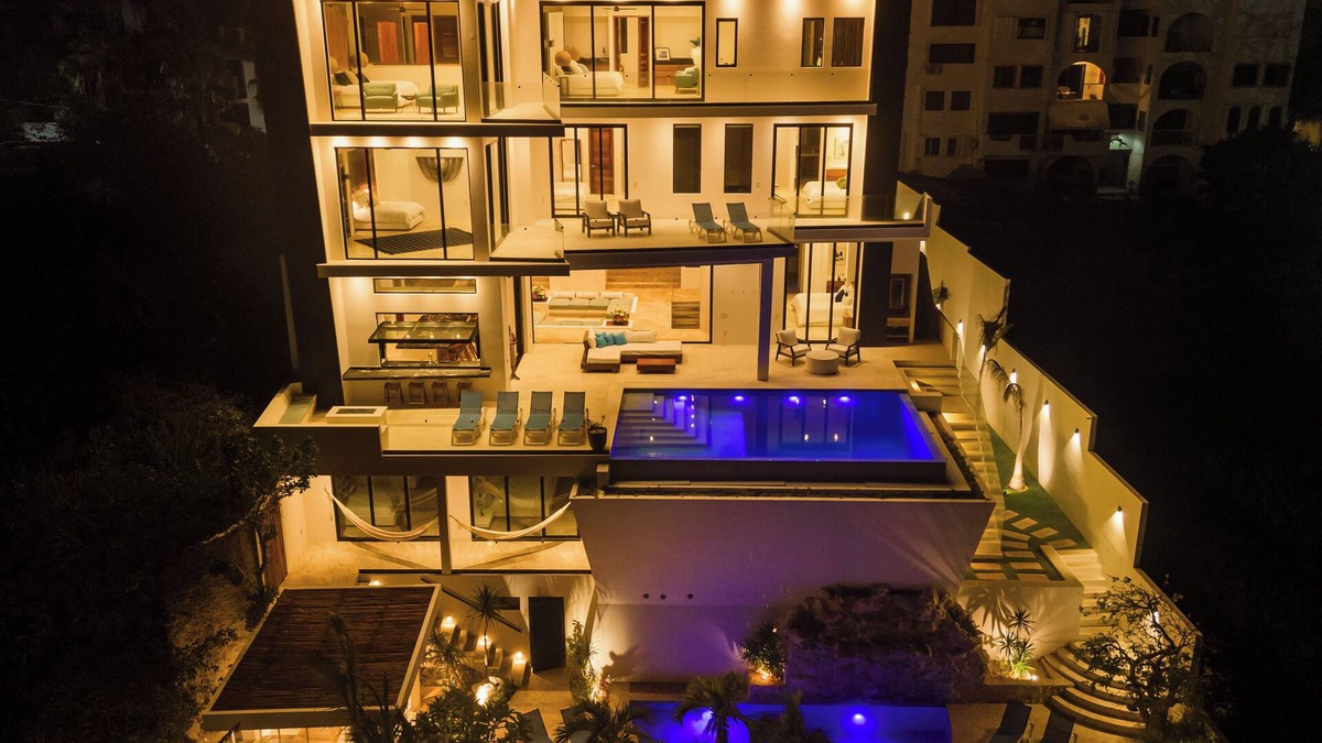 Isla Mujeres Villa | Evolve Isla - Spectacular New Oceanfront Villa