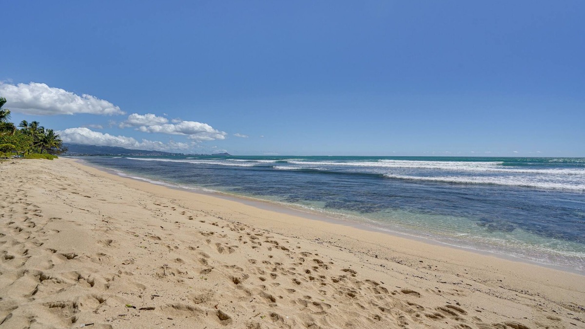 Ewa House | Ewa Beach Apartment w/Beach Gear ~ 1 Mi to Ocean!