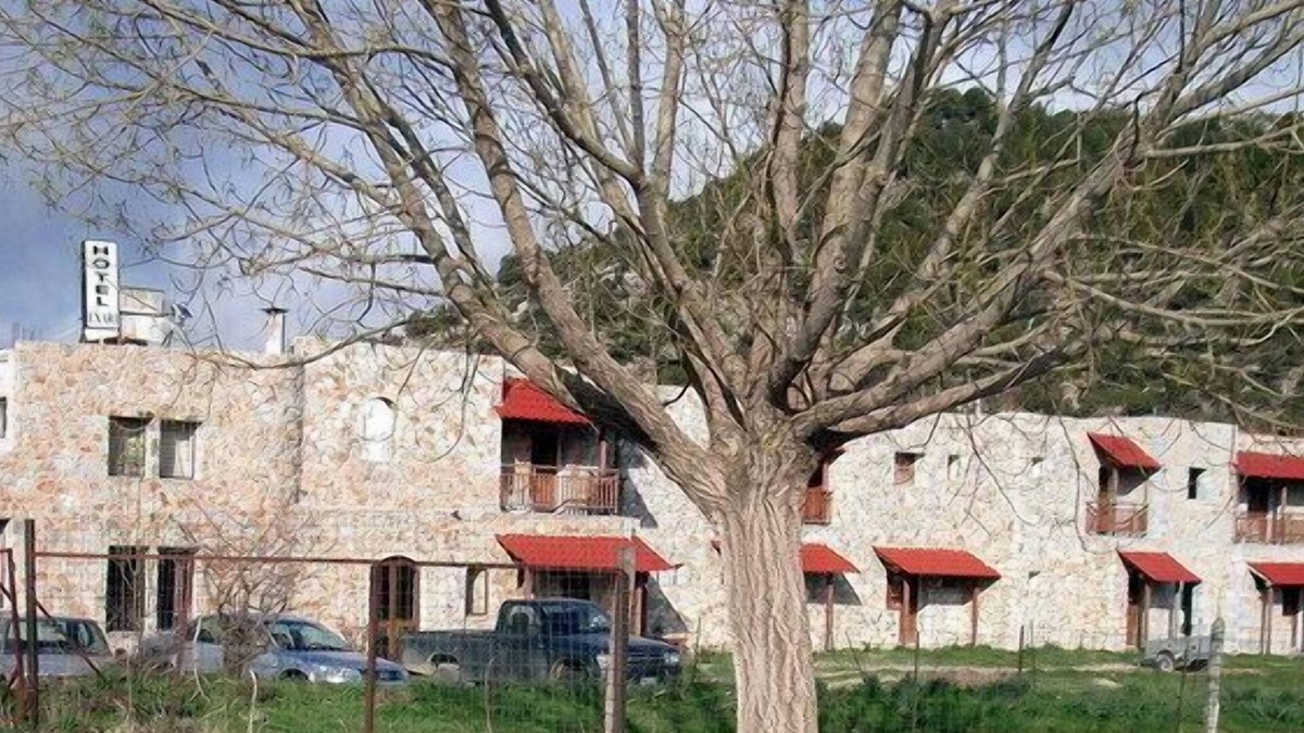 Omalos Hotel | Exari
