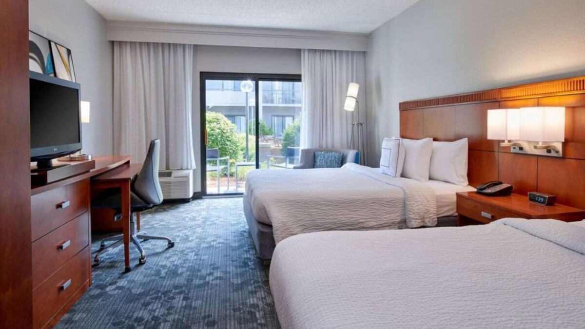 Eden Prairie Hotel | Excellent Choice! Unit w/Courtyard View, Indoor Pool, Pets are Welcome with Fee