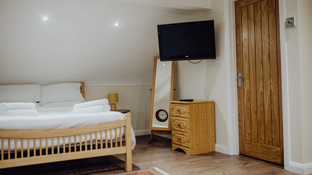 Lisburn House | Excellent rural base to explore County Down, Belfast and beyond.