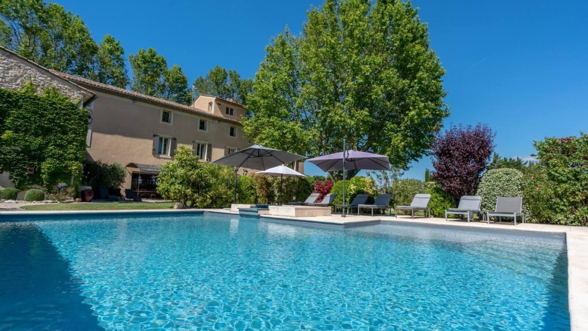 Le Thor House | Exceptional 18th-century bastide set in 5000m2 of parkland at the foot of the Luberon mountains